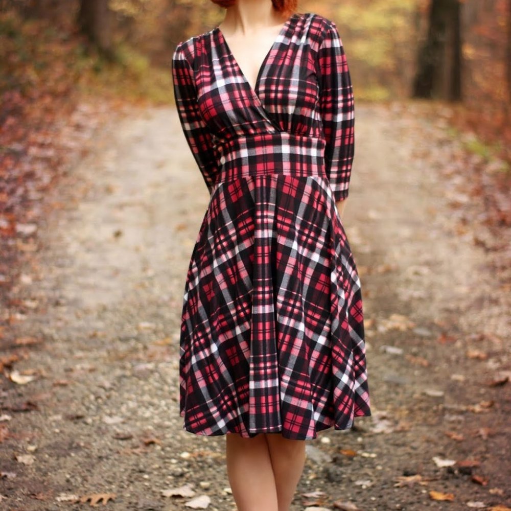 Karina Dresses Megan Dress in Pink Holiday Tartan Plaid Size XS